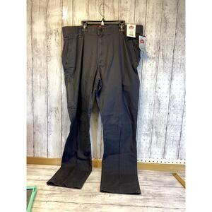 Wrangler Outdoor Straight Fit Size 38x32 for Men Interior Elastic Waistband Gray